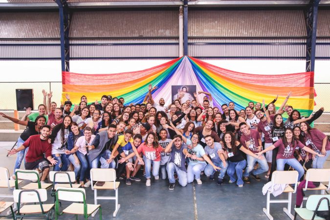 Participantes do Adoração durante o Encontro Thalita Kum em Salto/SP