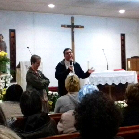 Padre Custódio e Ir. Mary falam com os amigos da Aliança em Portugal