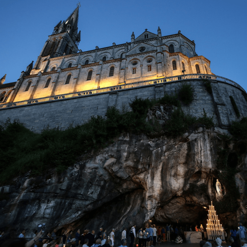 Imagem da Basílica de Lourdes-França