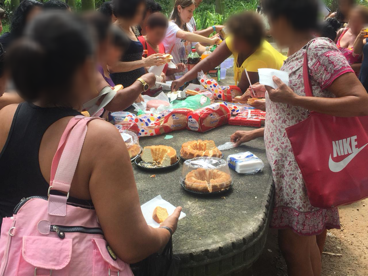 Lanche com Pastoral Maria Madalena