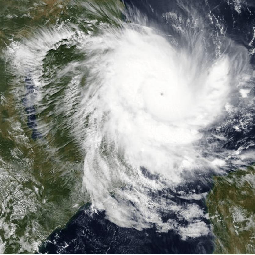 Imagens de satélite- ciclone kenneth
