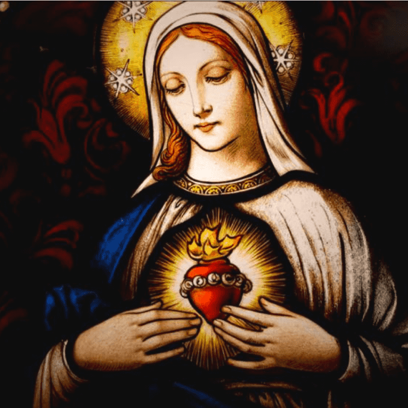 Maria com o Coração Imaculado exposto