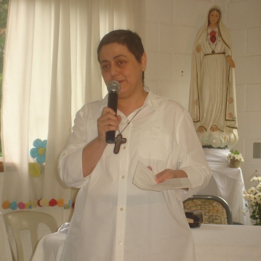 Maria Paola e imagem de Nossa Senhora