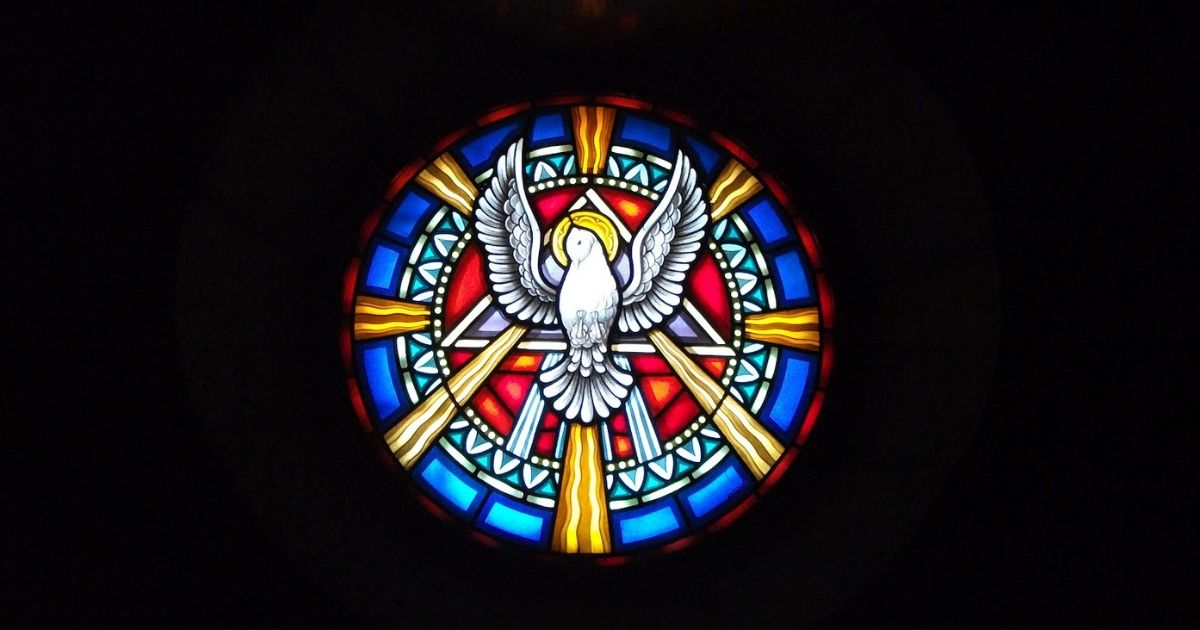 Vitral do Espírito Santo
