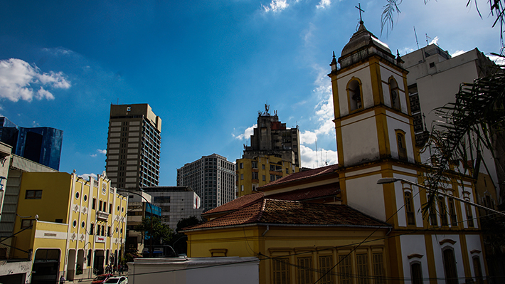 Intenção do Papa para 2026 – Agosto: Pela evangelização nas grandes cidades