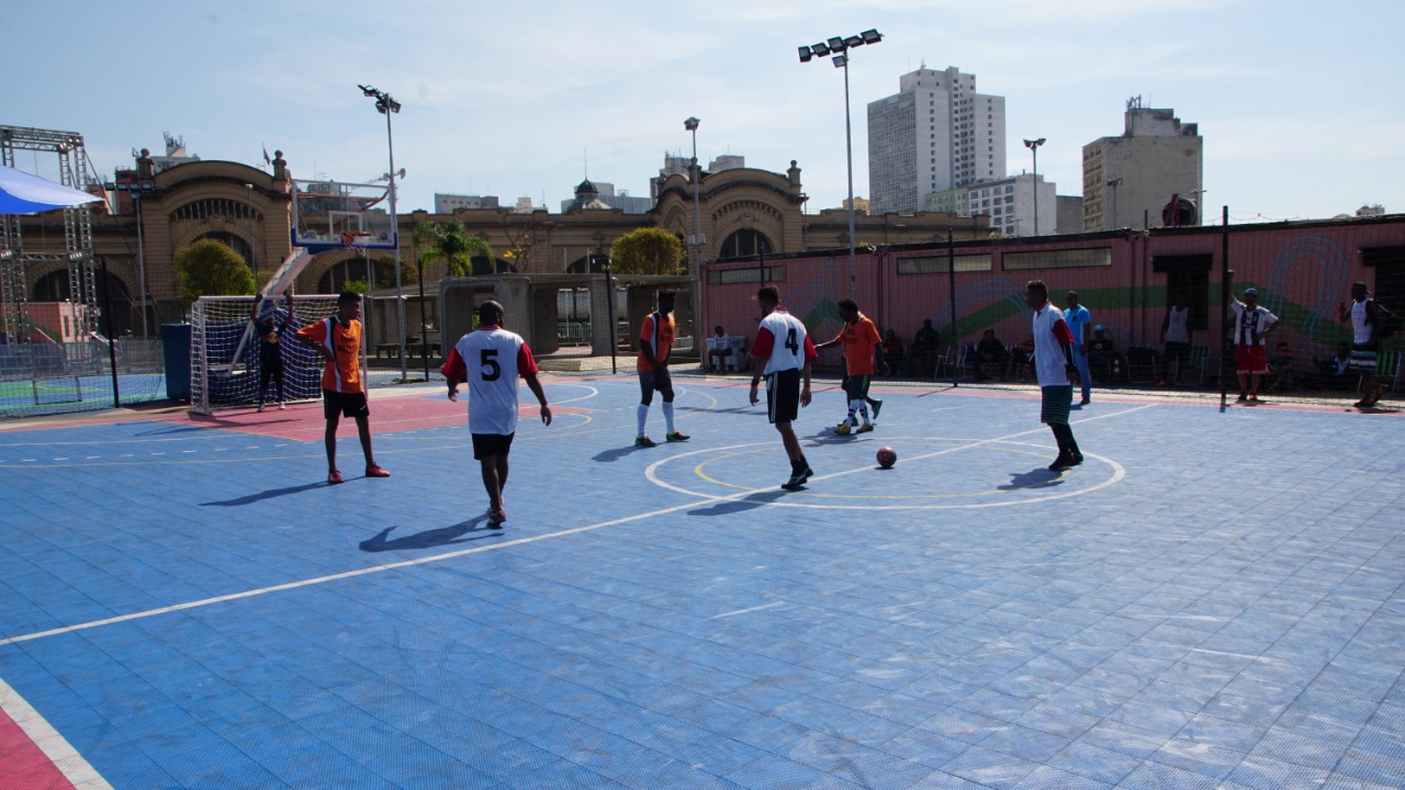 SESC Padre Dom Pedro-competição de futebol de salão.