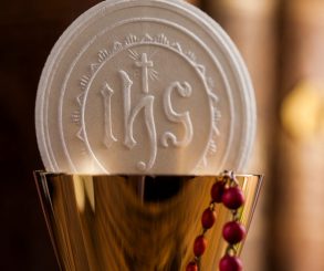 Corpus Christi: céu que desce à terra na Eucaristia