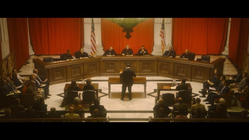 cena do filme o Direito de Viver: Suprema Corte dos Estados Unidos