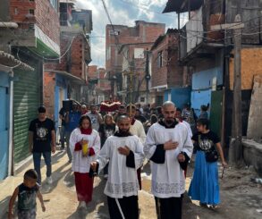 Celebração da Festa de Nossa Senhora Aparecida fortalece comunidade do Moinho