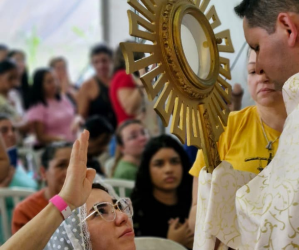 Encontro de Mulheres reúne cerca de 1.500 participantes no Botuquara